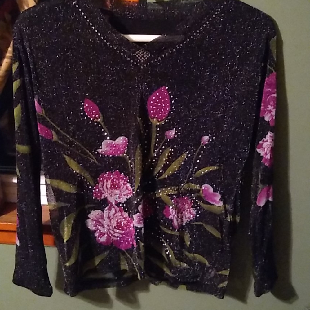 Pullover shirt black with sequins